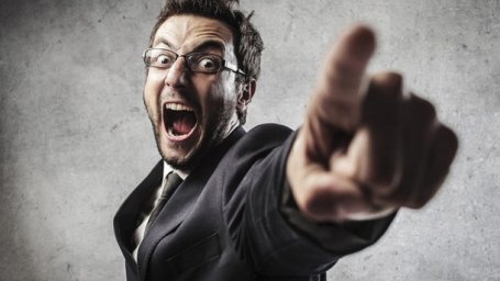 В суспільстві знову назріває скандал В суспільстві знову назріває скандал